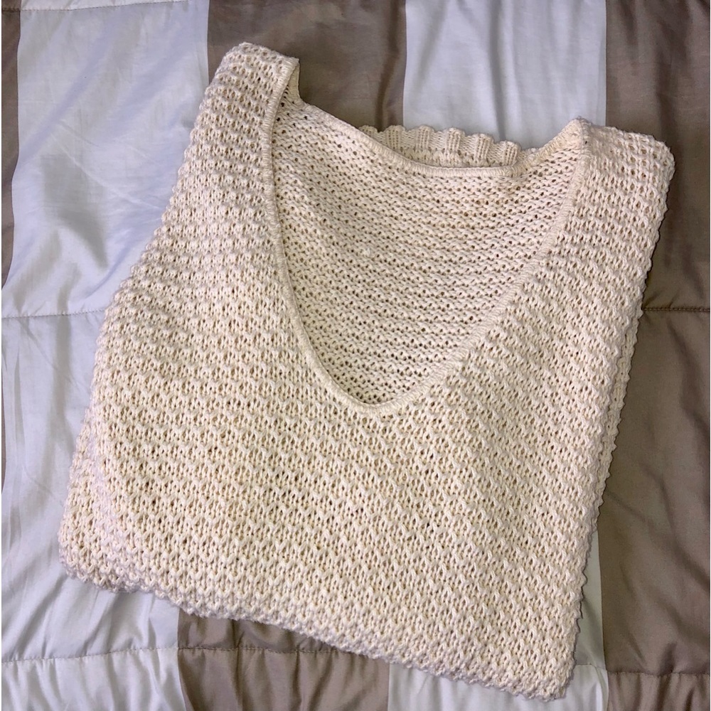 ๐V-Neck Sweater - Picture 5 of 5